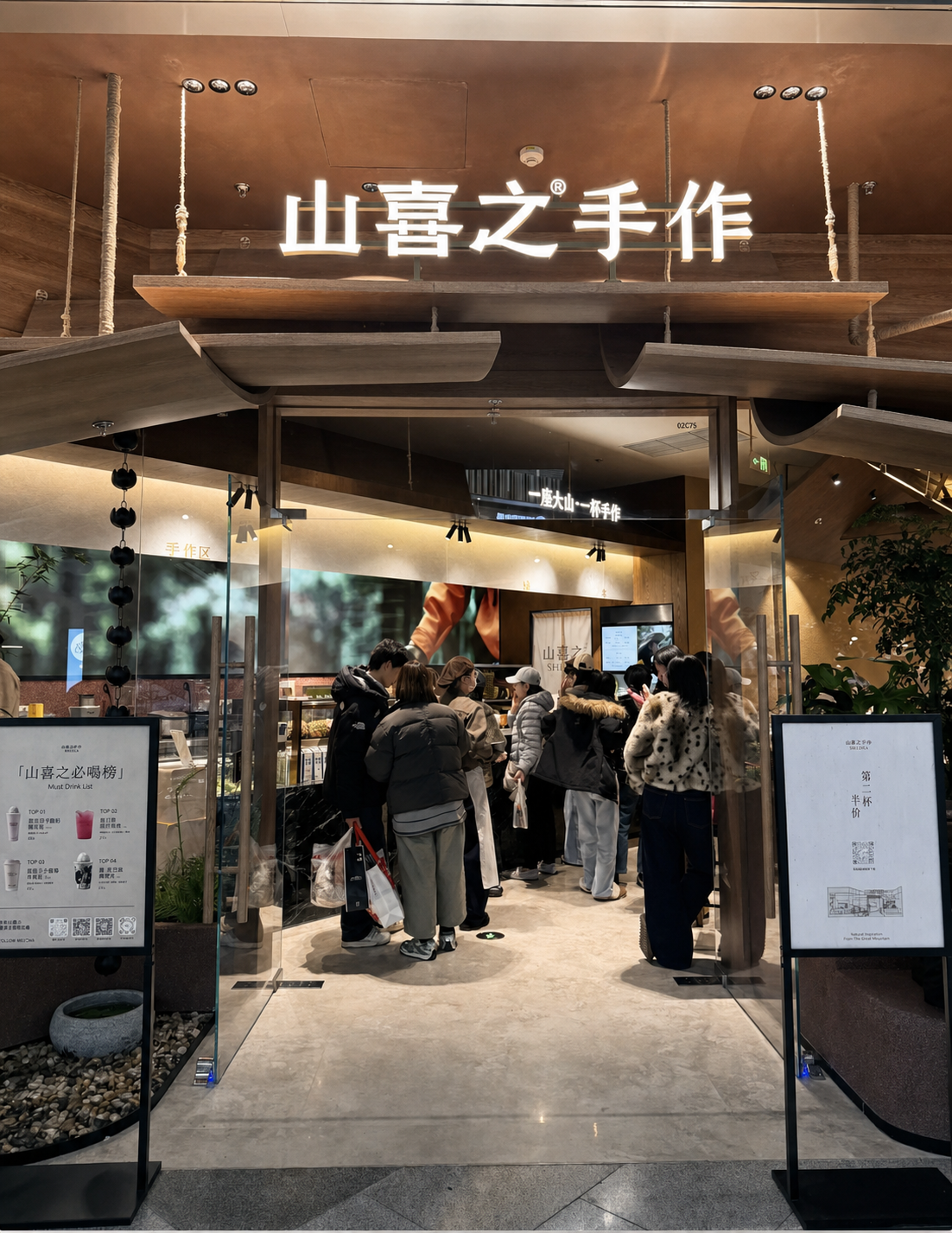 Founder-operated beverage store during daily customer service