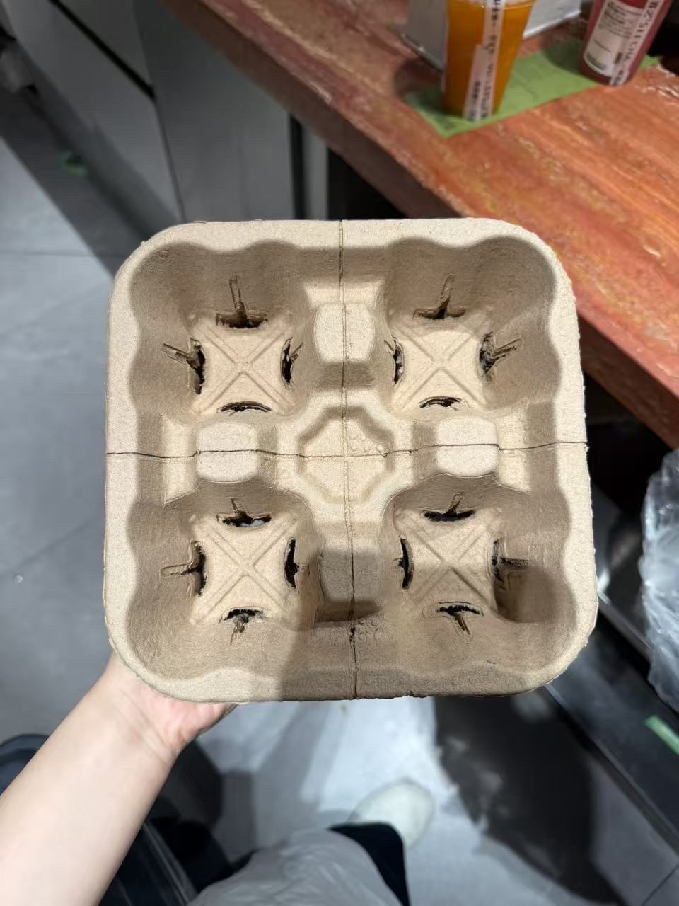 Real moulded-fibre four-cup carrier with four separated cup positions